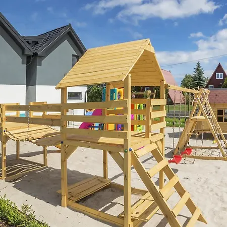 Деревянный коттедж Morskie Tarasy *