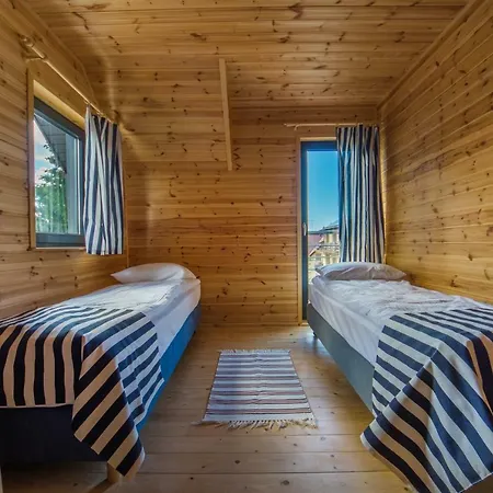 Деревянный коттедж Morskie Tarasy