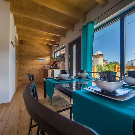 Morskie Tarasy Деревянный коттедж Ястшембя-Гура