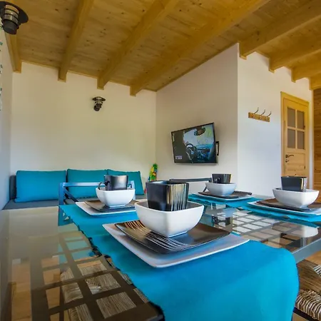 Деревянный коттедж Morskie Tarasy *